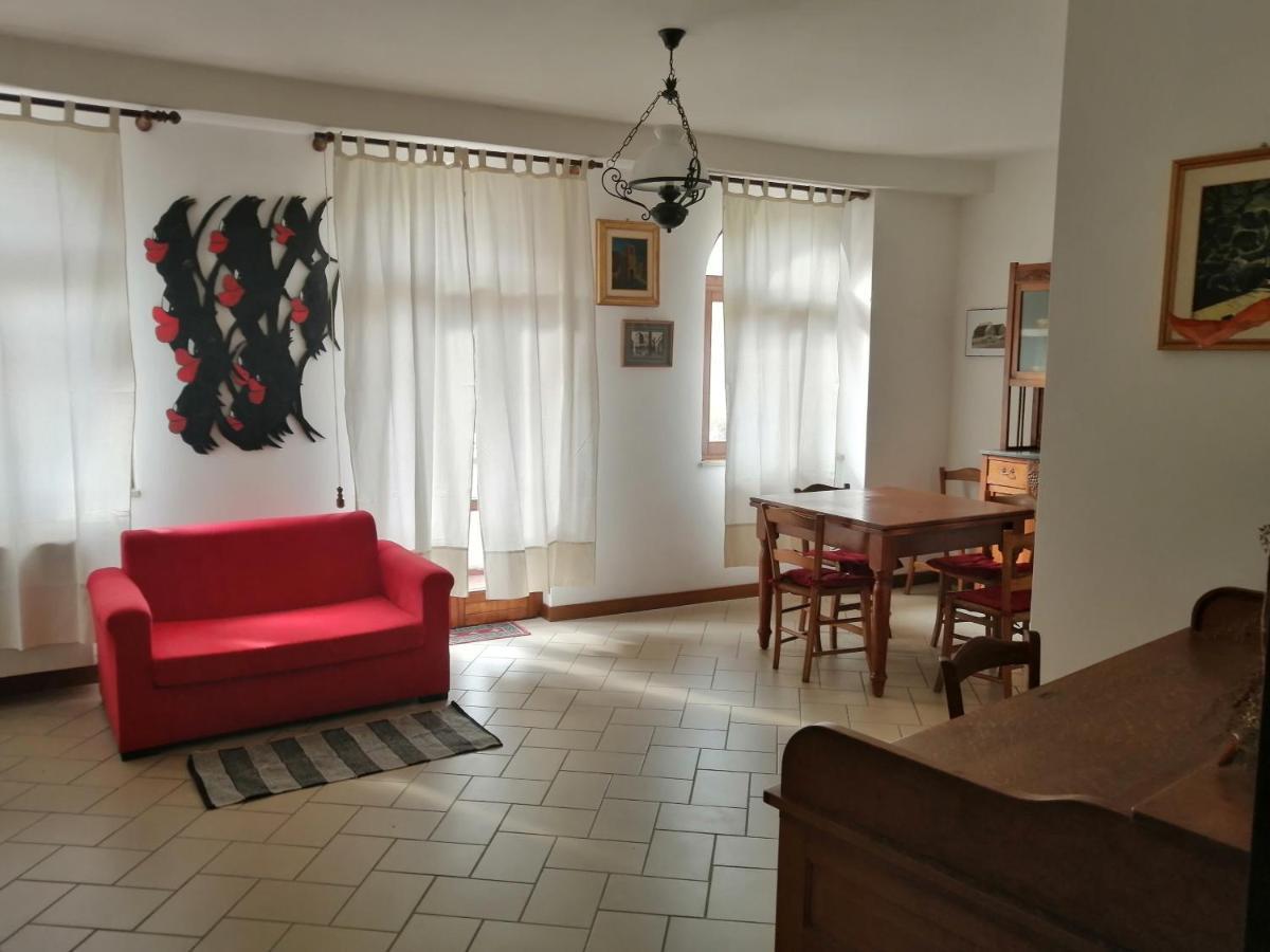 Отель Residenza Schinardi Ористано Экстерьер фото